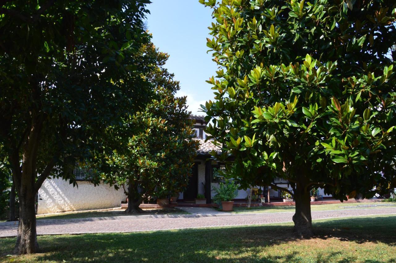 B&B Villa Lupidi Corridonia Bagian luar foto